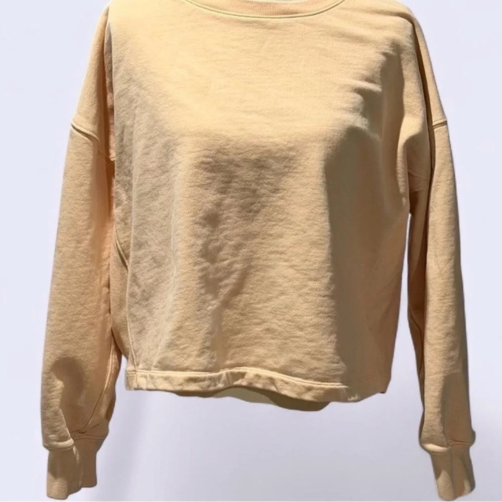 J.Crew Re-Imagined Women's Crewneck‎ Sweatshirt Medium Light Peach Cotton